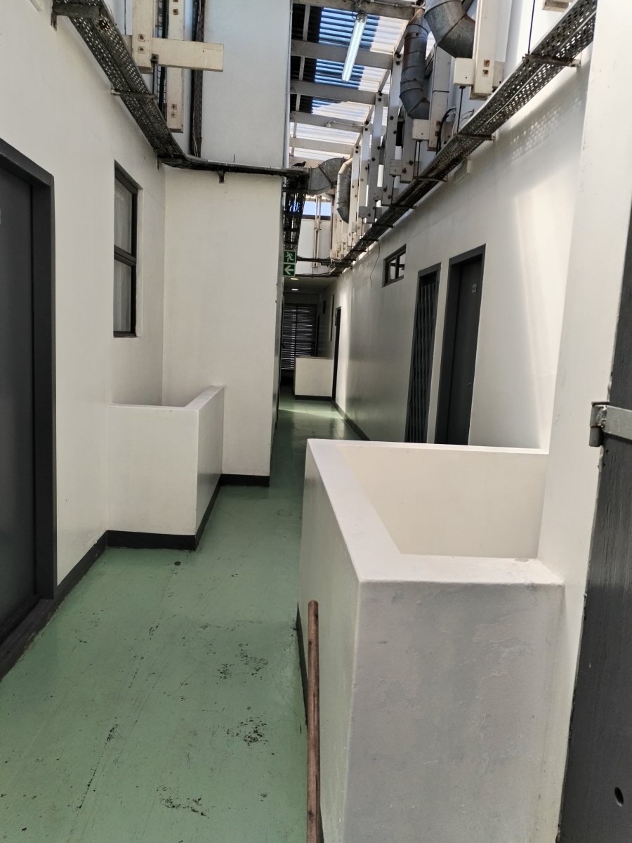 1 Bedroom Property for Sale in Wynberg Western Cape
